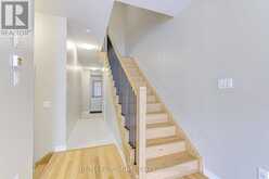 1420 OAKMONT COMMON | Burlington Ontario | Slide Image Thirteen