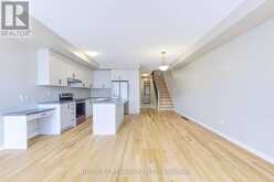 1420 OAKMONT COMMON | Burlington Ontario | Slide Image Six