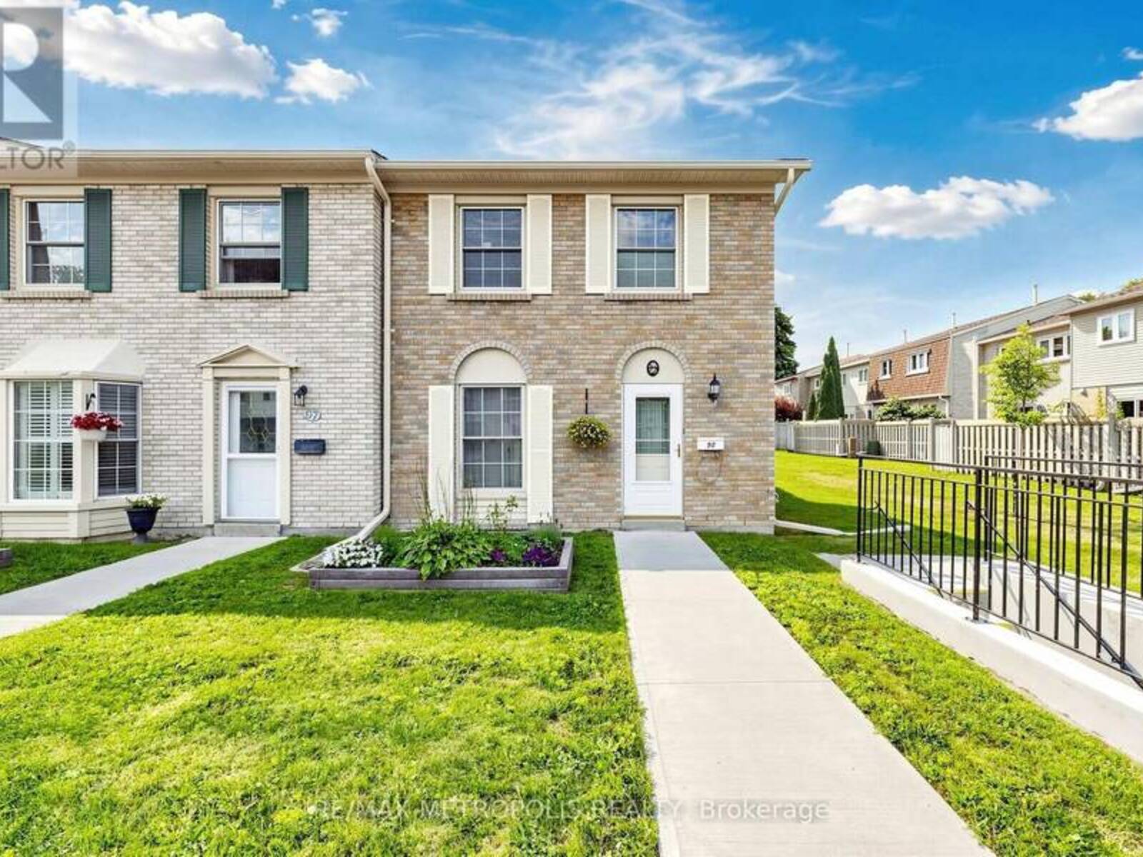 96 - 580 EYER DRIVE, Pickering, Ontario L1W 3B7
