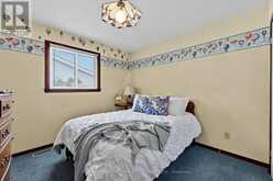 80 FAIRWAY DRIVE | Aurora Ontario | Slide Image Twelve