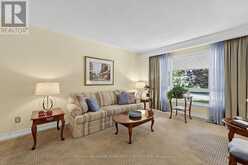 80 FAIRWAY DRIVE | Aurora Ontario | Slide Image Three
