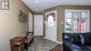 79 WHITE ELM ROAD | Barrie Ontario | Slide Image Four