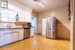 20 DICKSON AVENUE | Hamilton Ontario | Slide Image Nine