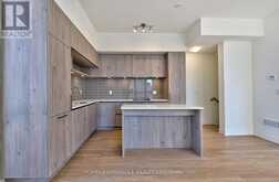 1221 - 8 DAVID EYER ROAD | Richmond Hill Ontario | Slide Image Eight