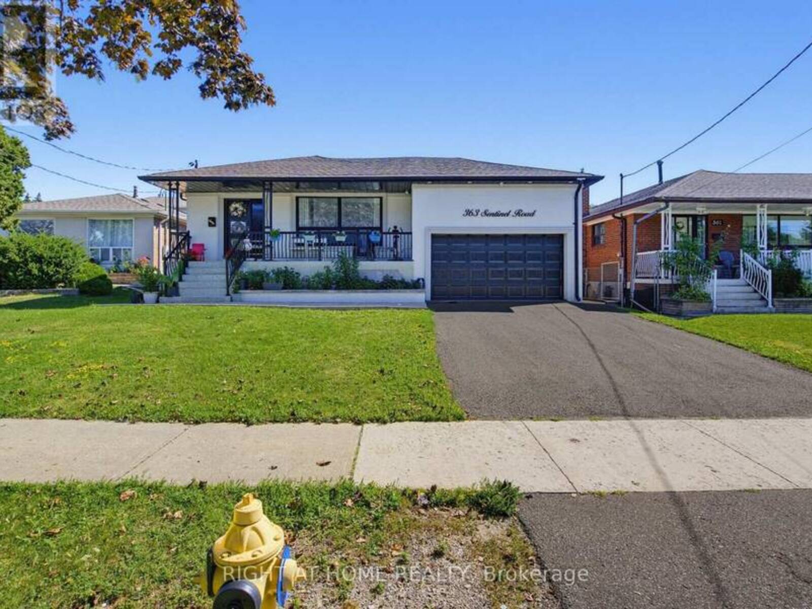 363 SENTINEL ROAD, Toronto, Ontario M3J 1V1
