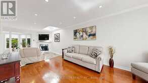 88 KEMANO ROAD | Aurora Ontario | Slide Image Nine