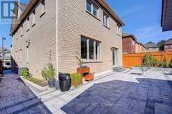 5 BLACKSMITH TRAIL | East Gwillimbury Ontario | Slide Image Thirty-two