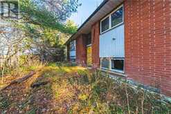 1296 MINERAL SPRINGS ROAD | Ancaster Ontario | Slide Image Ten