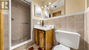 2 JANUS PLACE | Vaughan Ontario | Slide Image Fifteen