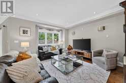 302 BROOKSIDE ROAD | Richmond Hill Ontario | Slide Image Twelve