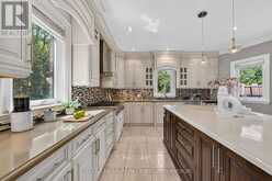 302 BROOKSIDE ROAD | Richmond Hill Ontario | Slide Image Seventeen