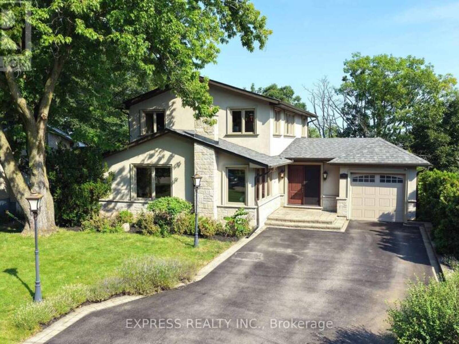 506 FALGARWOOD DRIVE, Oakville, Ontario L6H 1N3