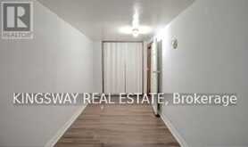 49 DON MOR DRIVE | Newmarket Ontario | Slide Image Twelve