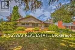 49 DON MOR DRIVE | Newmarket Ontario | Slide Image One