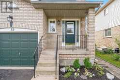 49 CUNNINGHAM DRIVE | Barrie Ontario | Slide Image Three