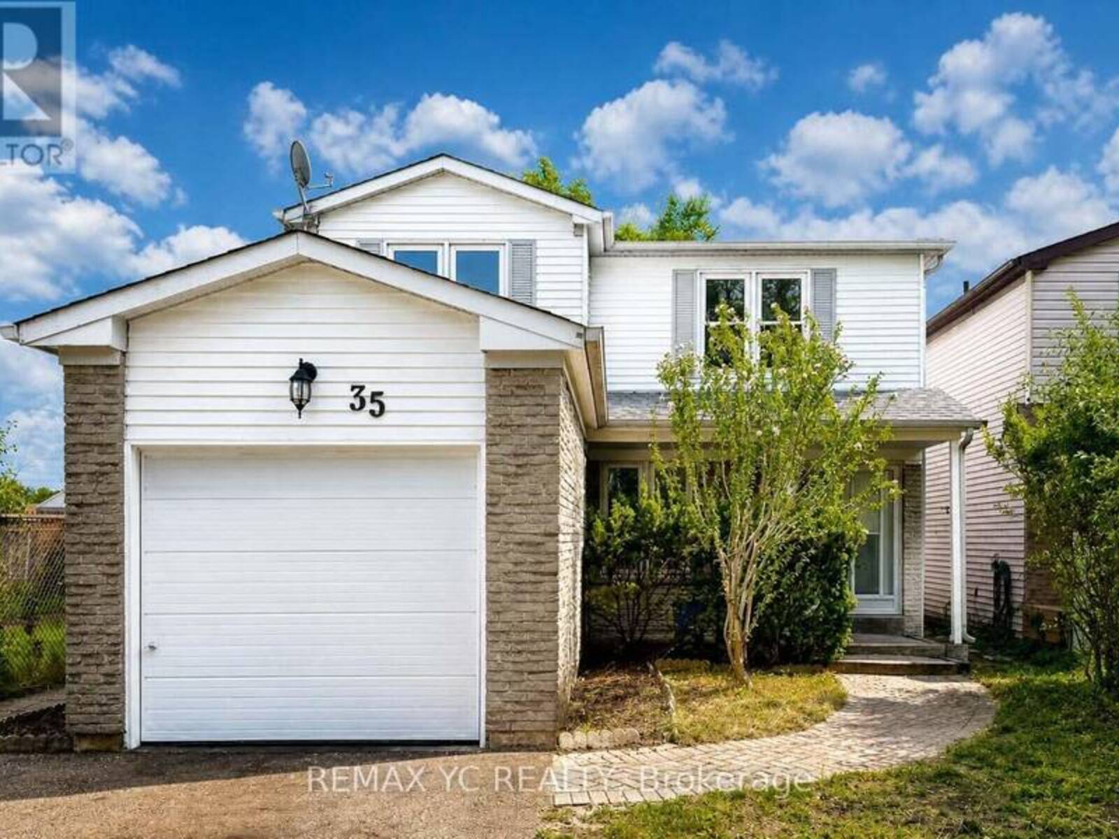 35 KITSILANO CRESCENT, Richmond Hill, Ontario L4C 5A4