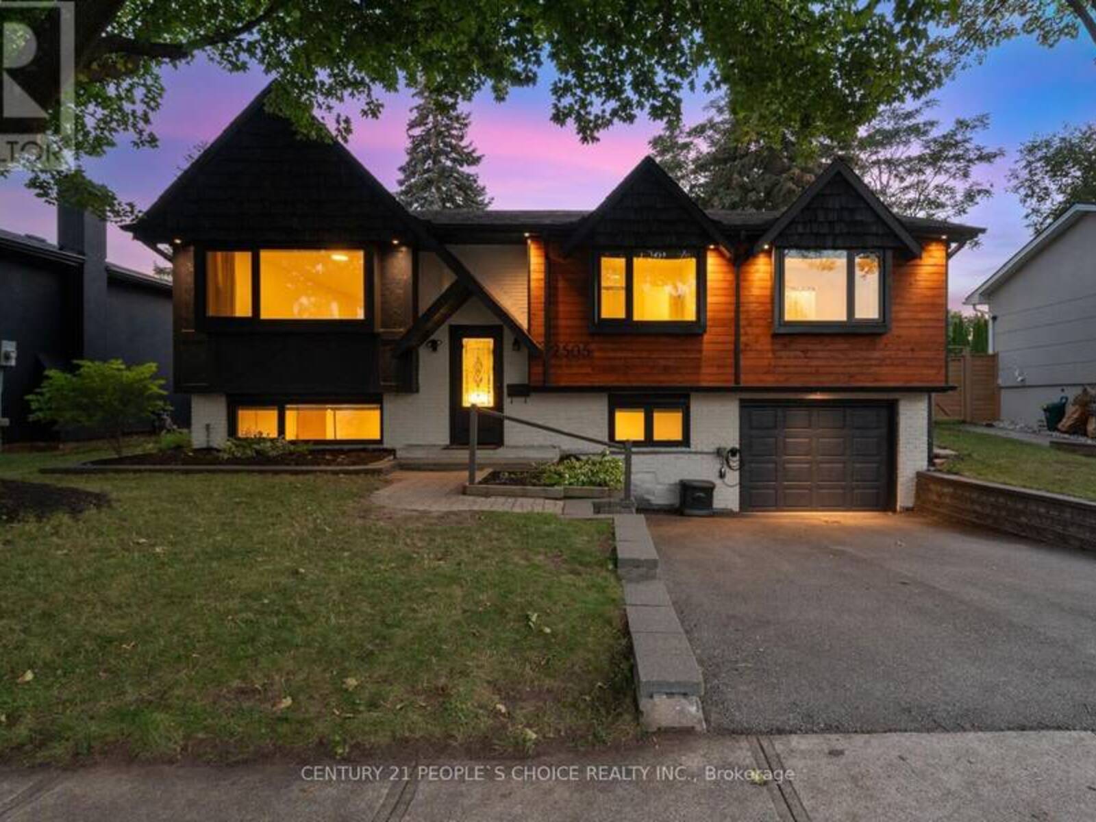 2505 YARMOUTH CRESCENT, Oakville, Ontario L6L 2M9