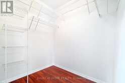220 GRANDVIEW WAY | Toronto Ontario | Slide Image Eight