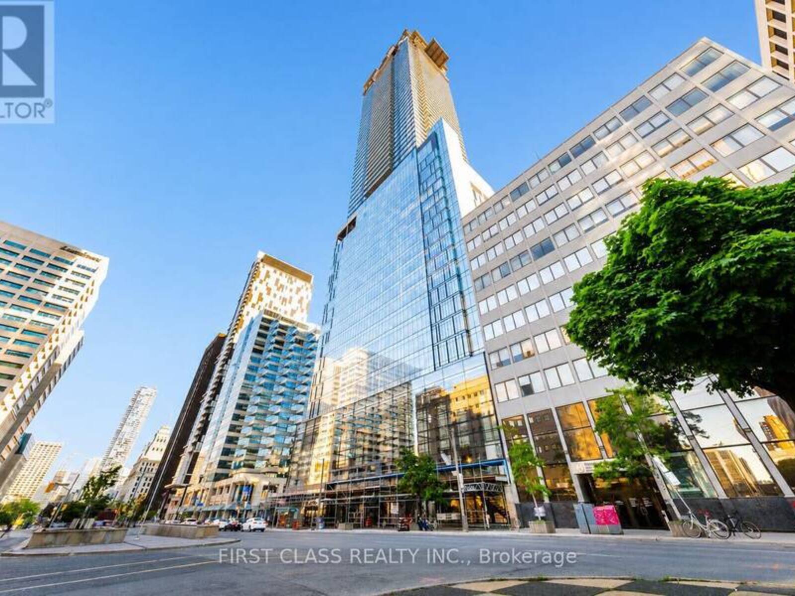 3901 - 488 UNIVERSITY AVENUE, Toronto, Ontario M5G 0C1