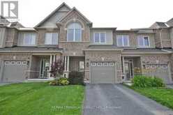 95 THATCHER CRESCENT | Newmarket Ontario | Slide Image One