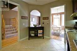 95 THATCHER CRESCENT | Newmarket Ontario | Slide Image Five