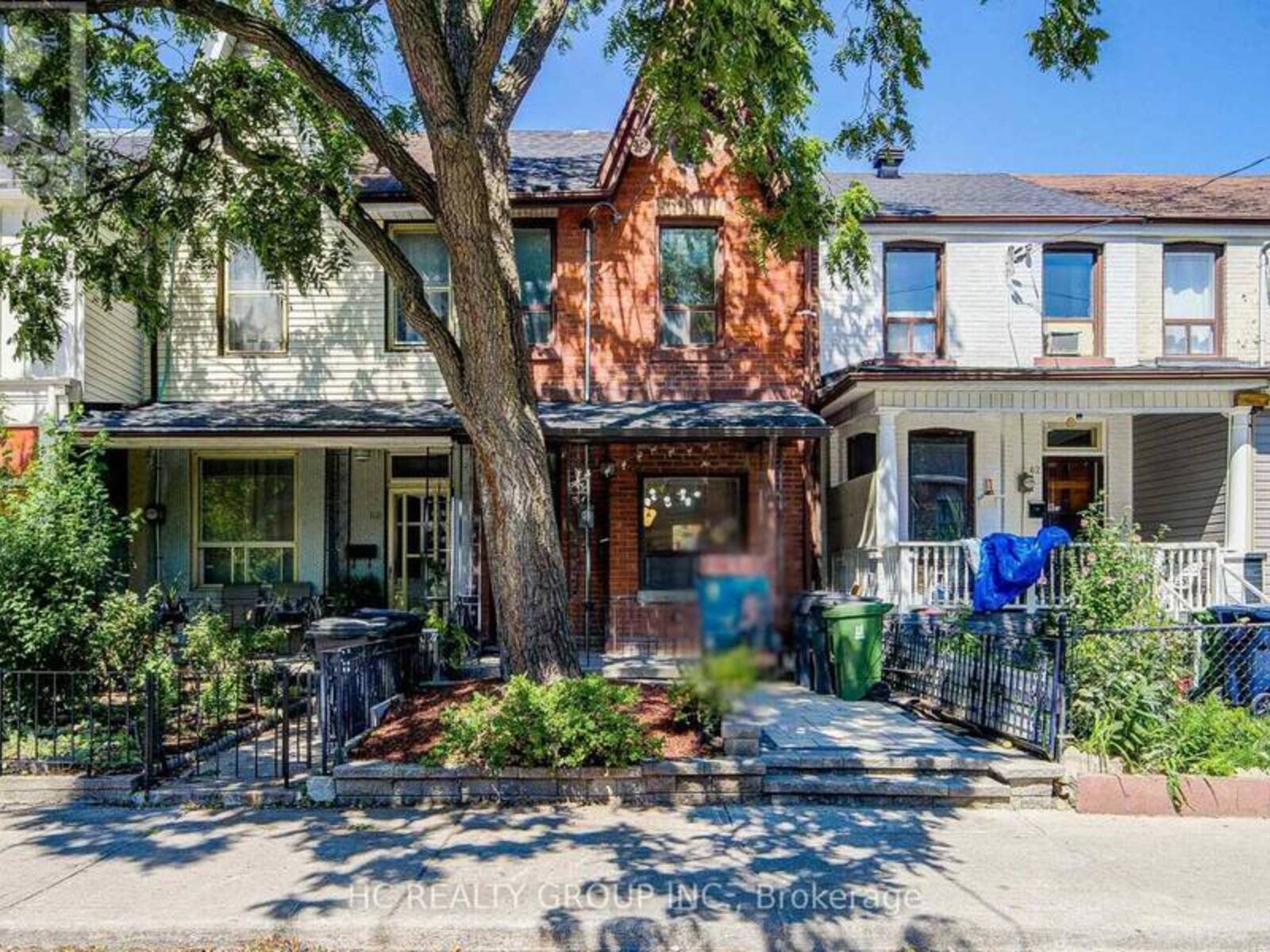 64 WALES AVENUE, Toronto, Ontario M5T 1J4