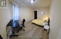 256 WOODBINE AVENUE | Toronto Ontario | Slide Image Nineteen