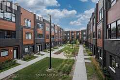 105 - 370D RED MAPLE ROAD | Richmond Hill Ontario | Slide Image Four