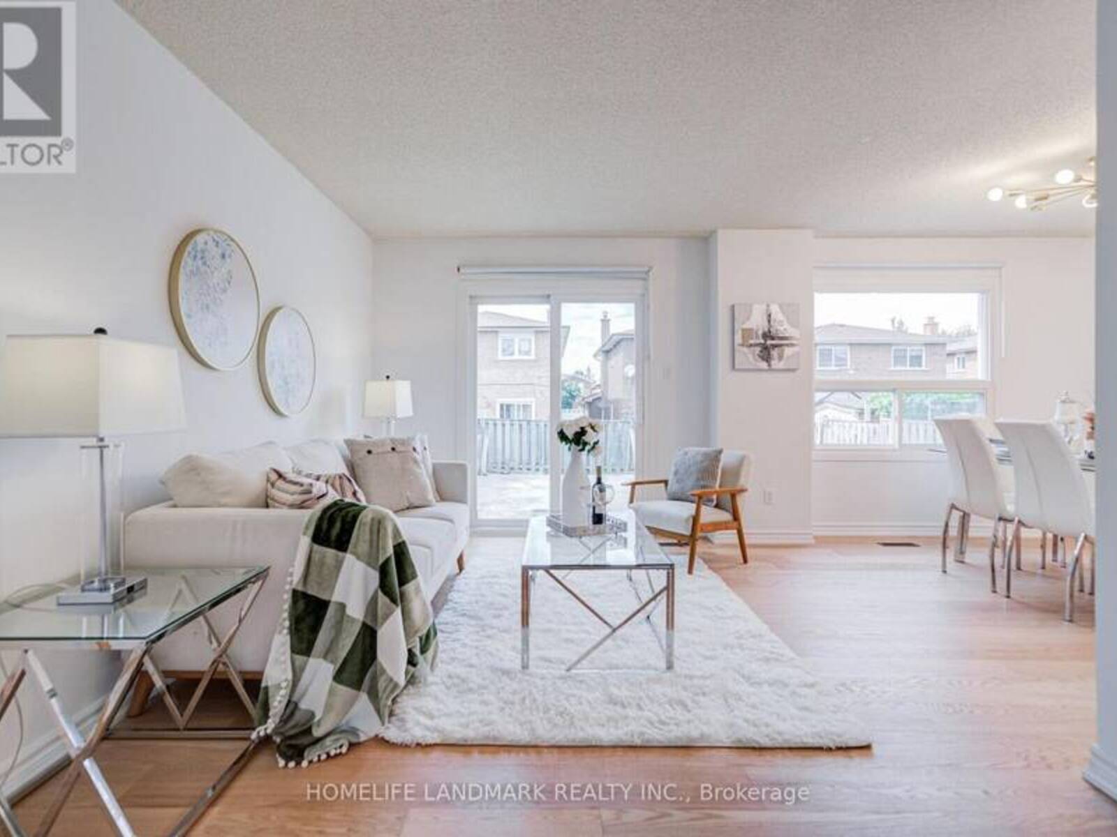 20 BAROLO ROAD, Toronto, Ontario M9V 5B1