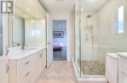 127 TOMLINSON CIRCLE | Markham Ontario | Slide Image Twelve