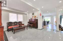 127 TOMLINSON CIRCLE | Markham Ontario | Slide Image Eighteen