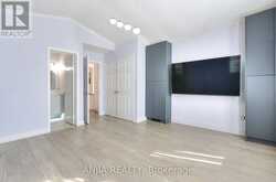 127 TOMLINSON CIRCLE | Markham Ontario | Slide Image Four