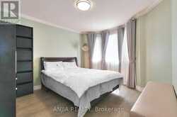 127 TOMLINSON CIRCLE | Markham Ontario | Slide Image Six