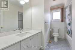 127 TOMLINSON CIRCLE | Markham Ontario | Slide Image Eight