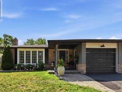 163 ORCHARD HEIGHTS BOULEVARD Aurora Ontario, L4G 3A3