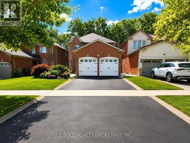 76 LARRATT LANE Richmond Hill Ontario, L4C 0E2 - 5 Bedrooms Home For Sale