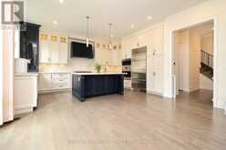 8 PLANET STREET | Richmond Hill Ontario | Slide Image Four