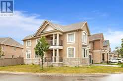 15 FARRINGDON CRESCENT | Brampton Ontario | Slide Image Three