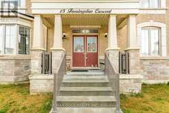 15 FARRINGDON CRESCENT | Brampton Ontario | Slide Image Five