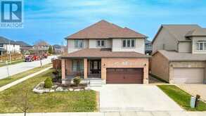 708 SPITFIRE STREET | Woodstock Ontario | Slide Image Four