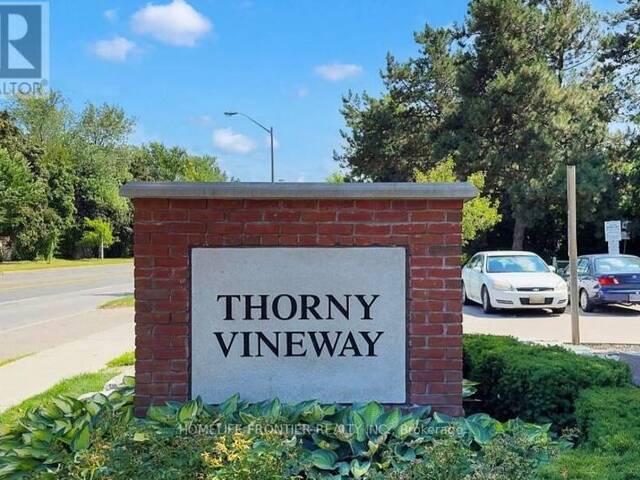 133 THORNY VINE WAY E Toronto Ontario, M2J 4J4 - 4 Bedrooms Condo For Sale