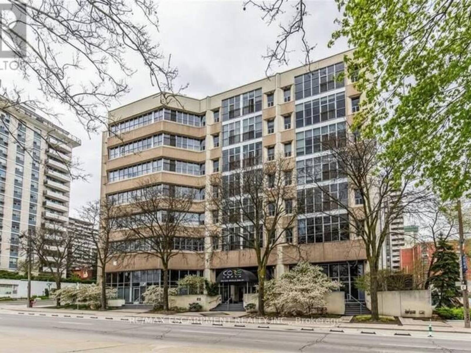 106 - 66 BAY STREET S, Hamilton, Ontario L8P 4Z6