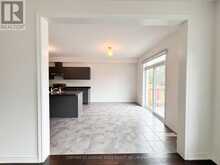 19 WAKEFIELD BOULEVARD | Angus Ontario | Slide Image Nine
