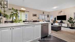 73 LORNE THOMAS PLACE | Alliston Ontario | Slide Image Sixteen