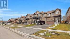 73 LORNE THOMAS PLACE | Alliston Ontario | Slide Image Two