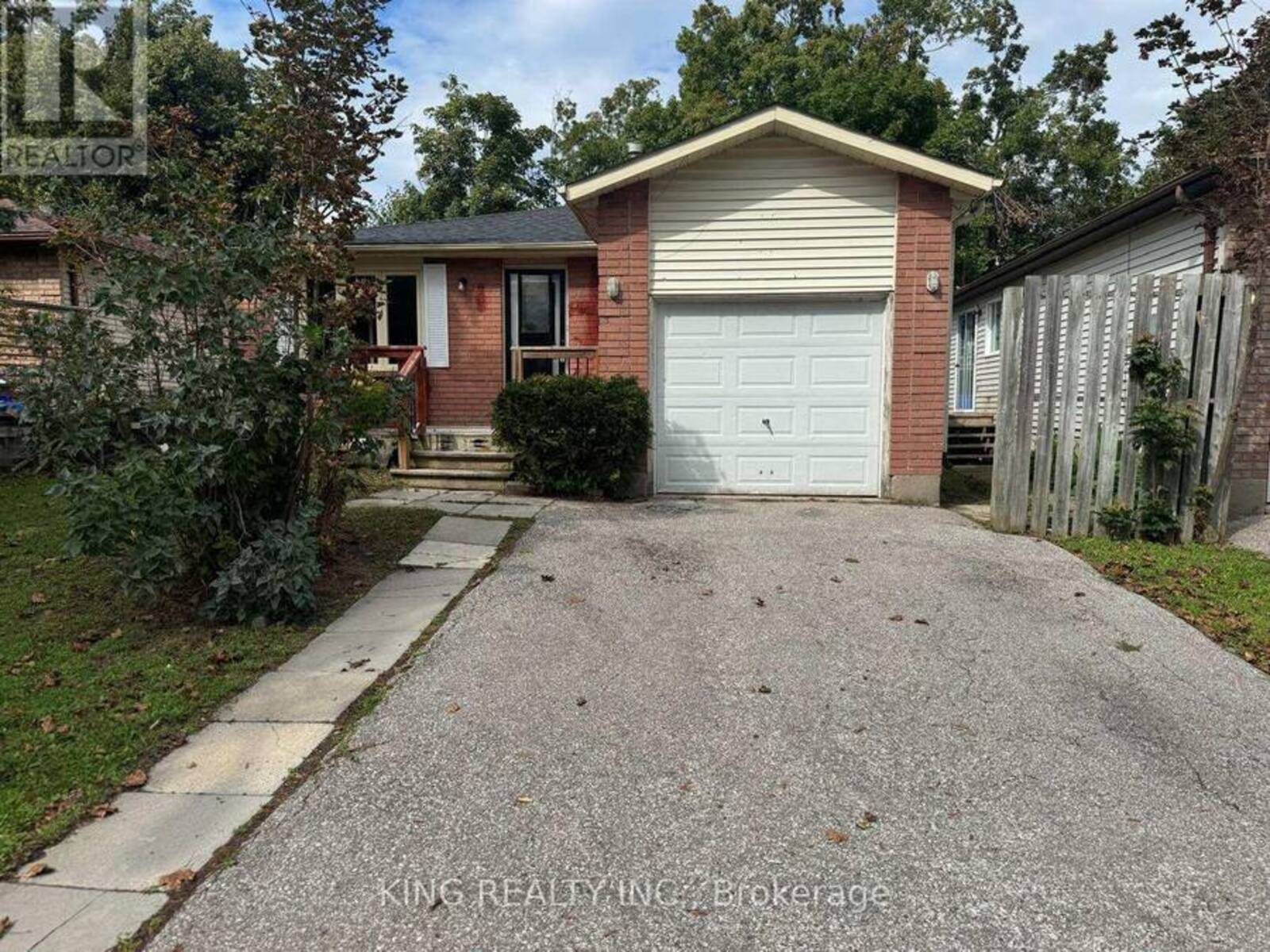 139 HICKLING TRAIL, Barrie, Ontario L4M 5T7