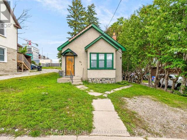 85 MAPLE AVENUE Barrie Ontario, L4N 1S1 - 3 Bedrooms Home For Sale