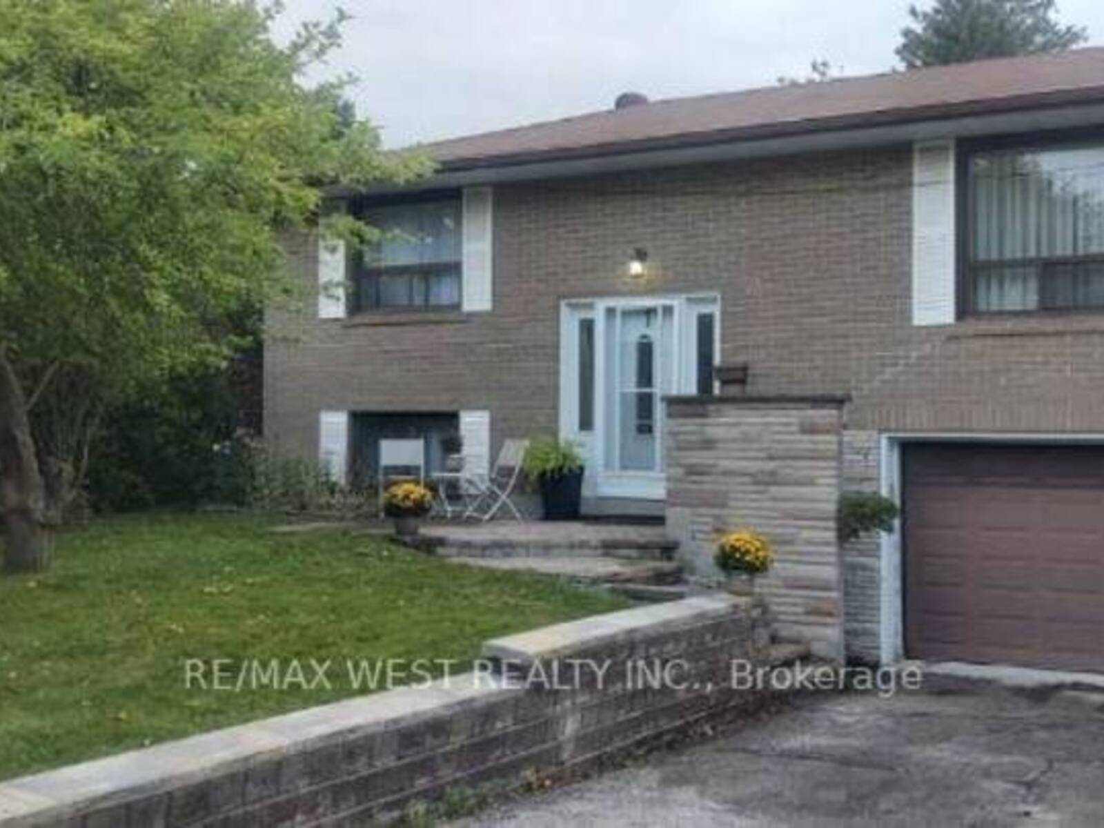 424 BRIMORTON DRIVE, Toronto, Ontario M1H 2E5