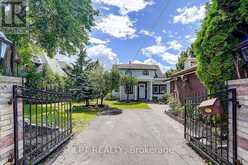 38 METROPOLITAN CRESCENT | Georgina Ontario | Slide Image Thirty-seven