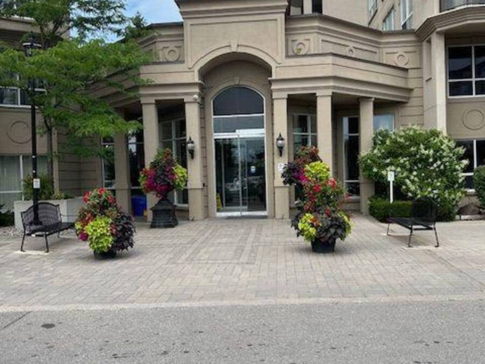 403 - 2 MAISON PARC COURT, Vaughan, Ontario L4J 9K4